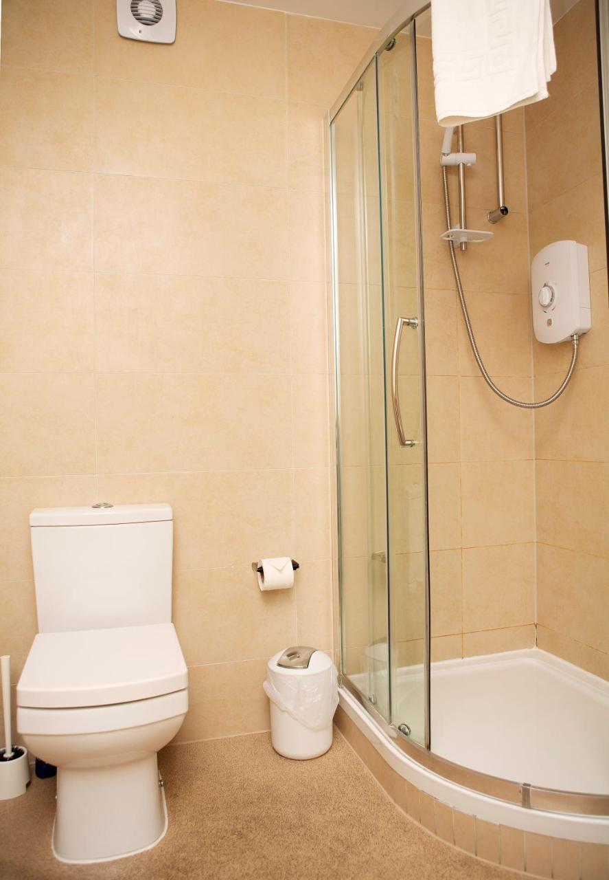 Apt 3, Trafalgar Sq Duplex, 3Rd & 4Th Floor By Indigo Flats Londen Buitenkant foto